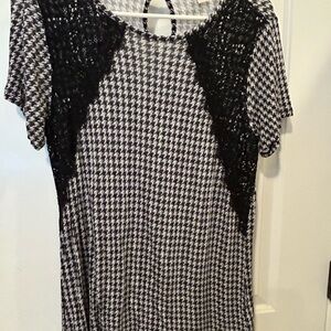 Michael Kors black and white top